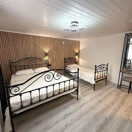 Entire 4-br Historic Greek In Cunda Island Frühstückspension 3*