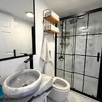 Bed & Breakfast Entire 4-br Historic Greek In Cunda Island 3*